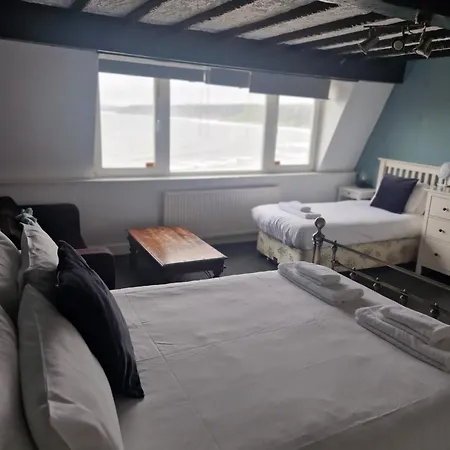 Гостевой дом The Mariners House 3*
