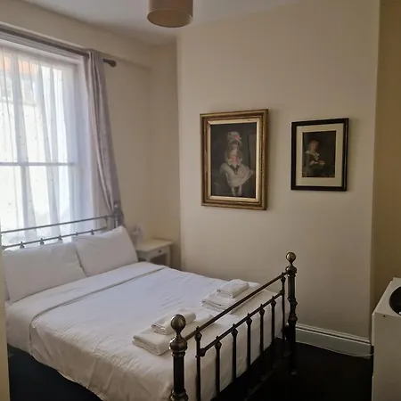 The Mariners House Гостевой дом Скарборо