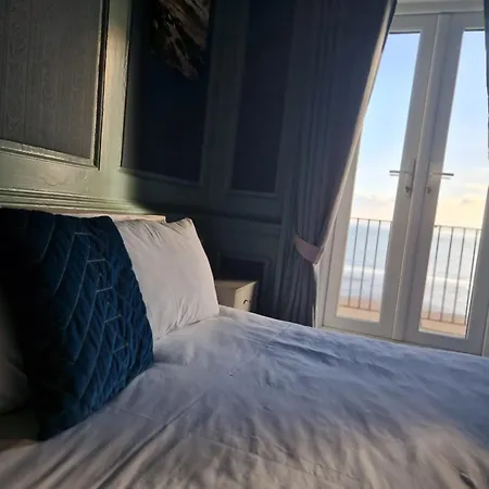 The Mariners House 3* 스카버러